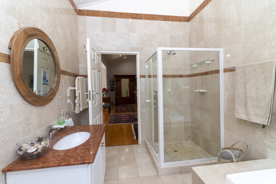6 Bedroom Property for Sale in Royal Alfred Marina Eastern Cape